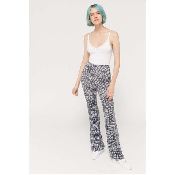 NWT Urban Outfitters High Rise Flare Pant - Picture 2 of 5